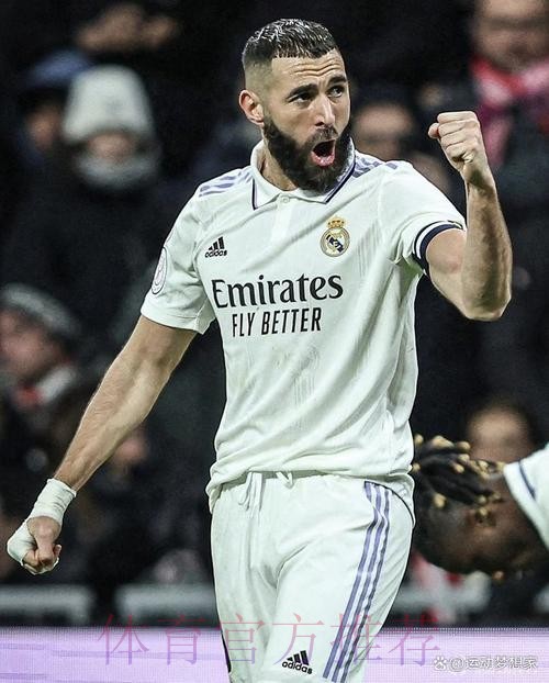 马里亚诺缺席训练 皇马阵中只剩本泽马一名中锋